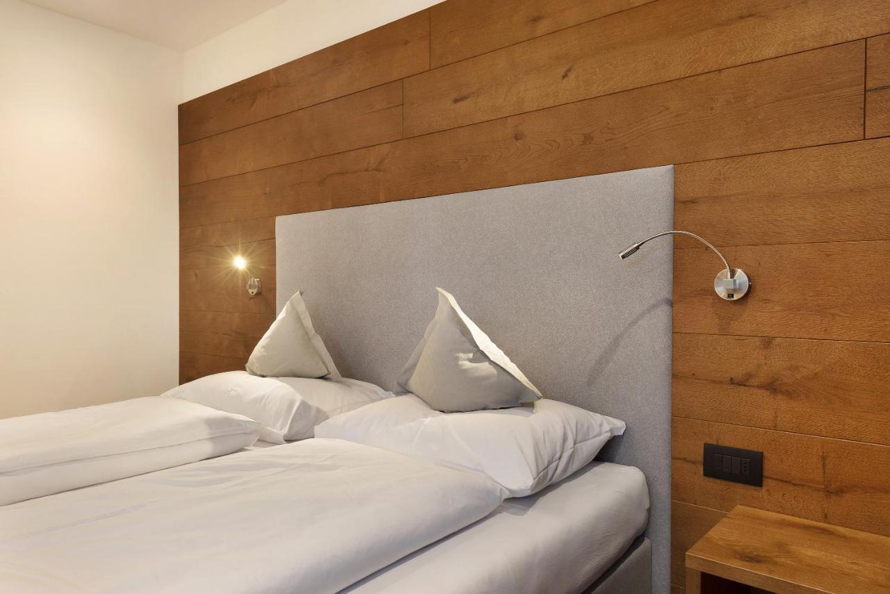 Apartments Montblanc Sella Ortisei Kültér fotó