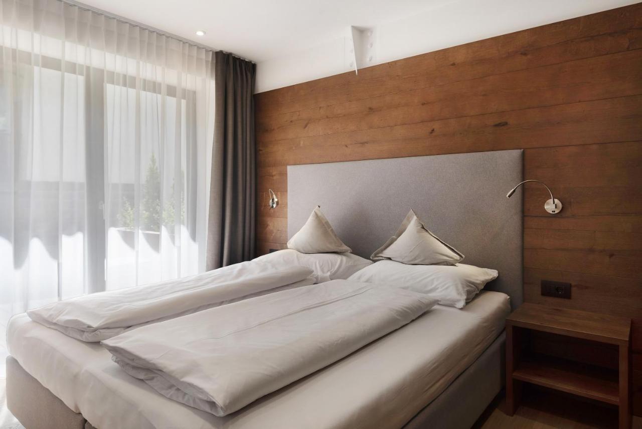 Apartments Montblanc Sella Ortisei Kültér fotó